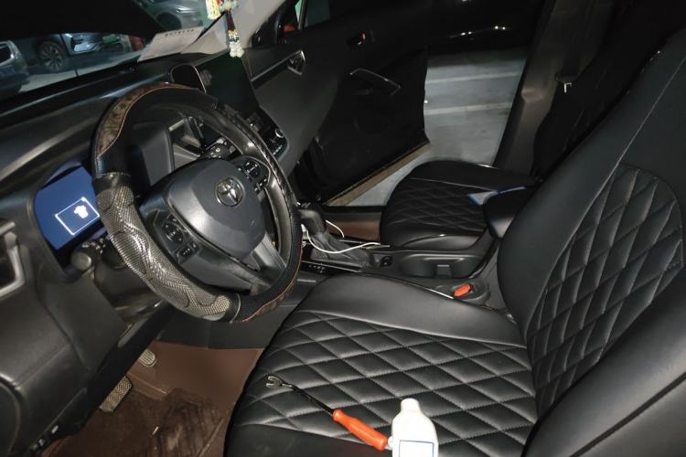Used Toyota Corolla Cross 2024 2.0L Elite Edition Left Front Seat