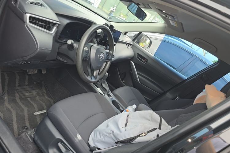Used Toyota Corolla Cross 2024 2.0L Smart Electric Hybrid Dual-Engine Pioneer Edition Left Front Seat
