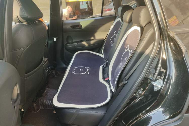 Used Toyota Corolla Cross 2024 2.0L Smart Electric Hybrid Dual-Engine Pioneer Edition Left Rear Seat