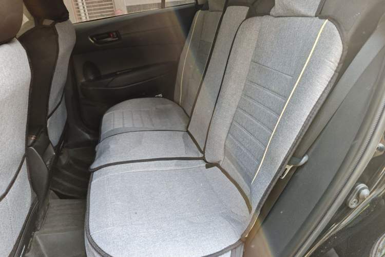 Used Toyota Corolla Cross 2024 2.0L Smart Electric Hybrid Dual-Engine Pioneer Edition Left Rear Seat