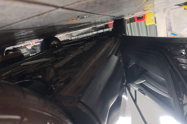 Used Toyota Corolla Cross 2024 2.0L Elite Edition Left Side Sill