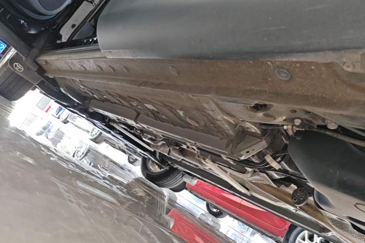 Used Toyota Corolla Cross 2024 2.0L Elite Edition Left Side Sill