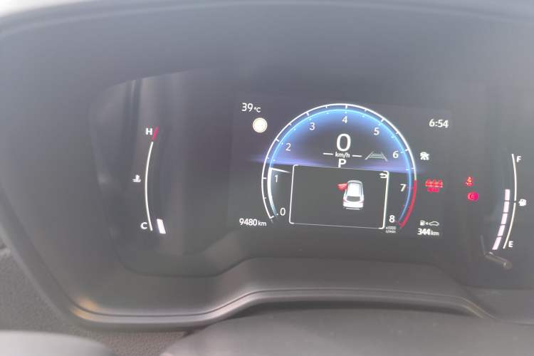 Used Toyota Corolla Cross 2024 2.0L Elite Edition Odometer Close Up