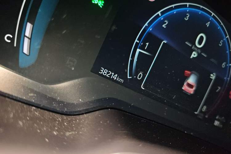 Used Toyota Corolla Cross 2024 2.0L Pioneer Edition Odometer Close Up