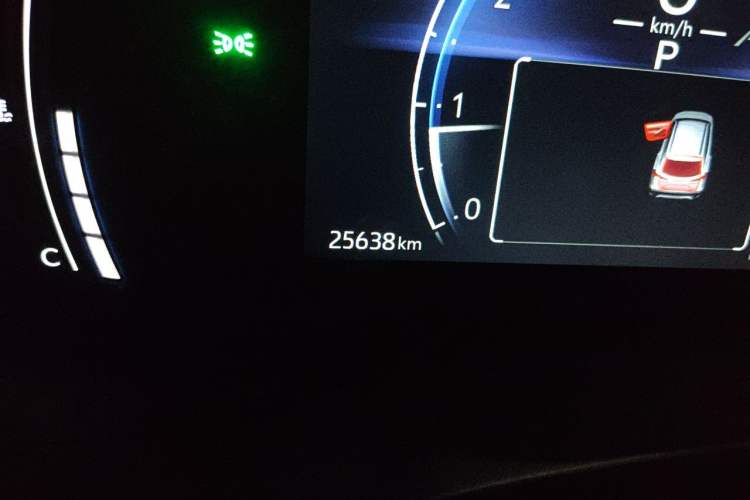 Used Toyota Corolla Cross 2024 2.0L Elite Edition Odometer Close Up