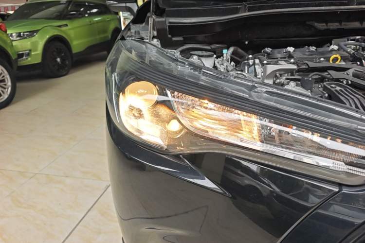 Used Toyota Corolla Cross 2024 2.0L Elite Edition Right Front Headlight
