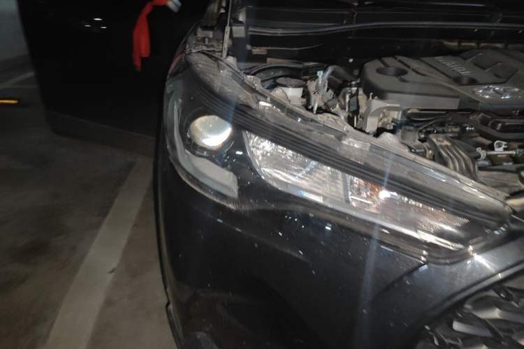 Used Toyota Corolla Cross 2024 2.0L Elite Edition Right Front Headlight