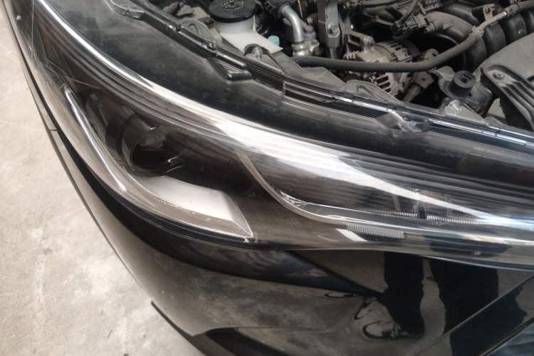 Used Toyota Corolla Cross 2024 2.0L Elite Edition Right Front Headlight