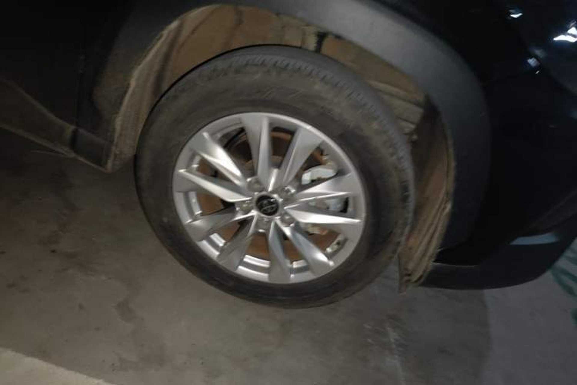 Used Toyota Corolla Cross 2024 2.0L Elite Edition Right Front Wheel Hub