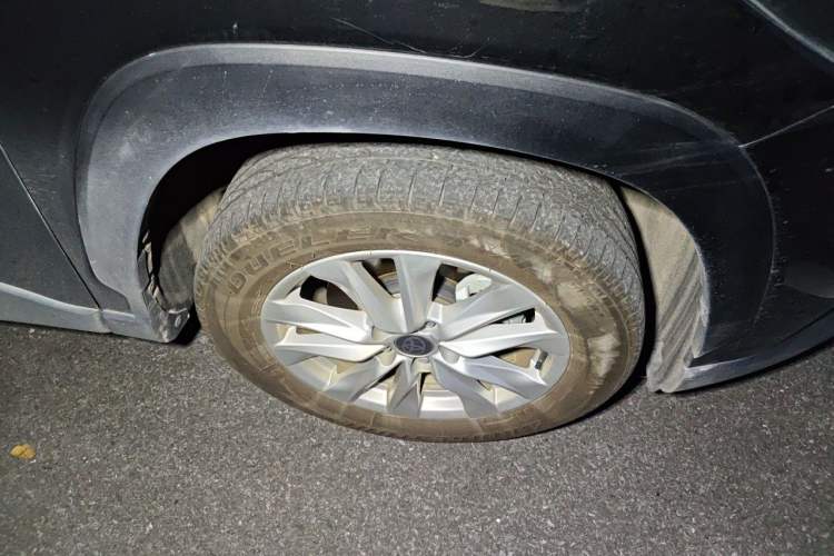 Used Toyota Corolla Cross 2024 2.0L Elite Edition Right Front Wheel Hub