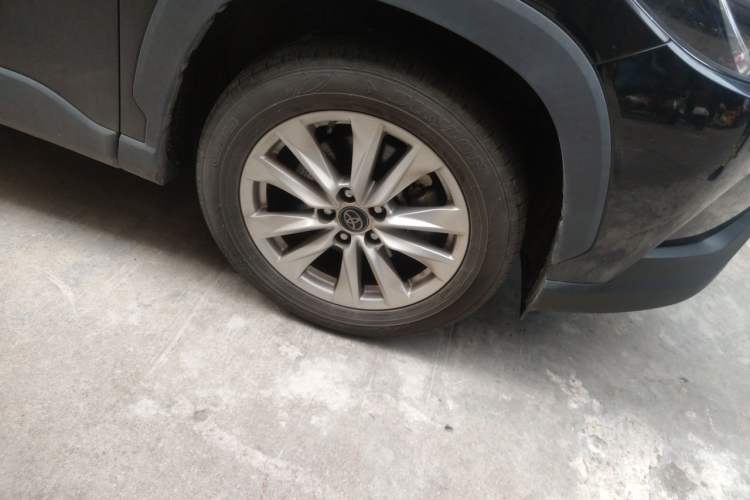 Used Toyota Corolla Cross 2024 2.0L Elite Edition Right Front Wheel Hub