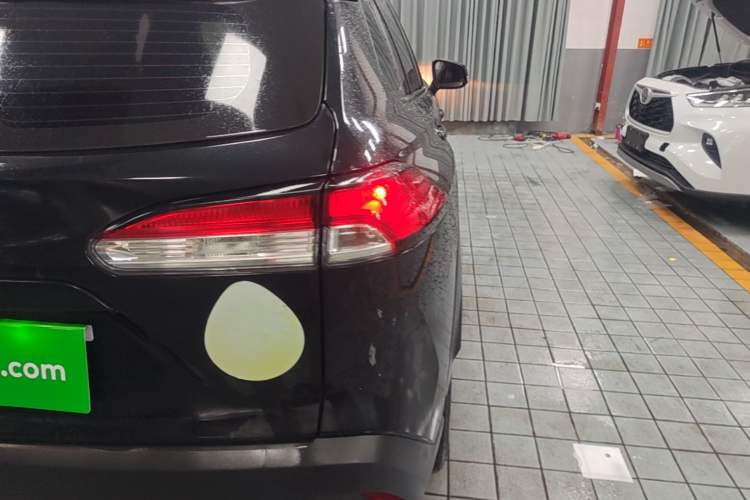 Used Toyota Corolla Cross 2024 2.0L Elite Edition Right Rear Taillight