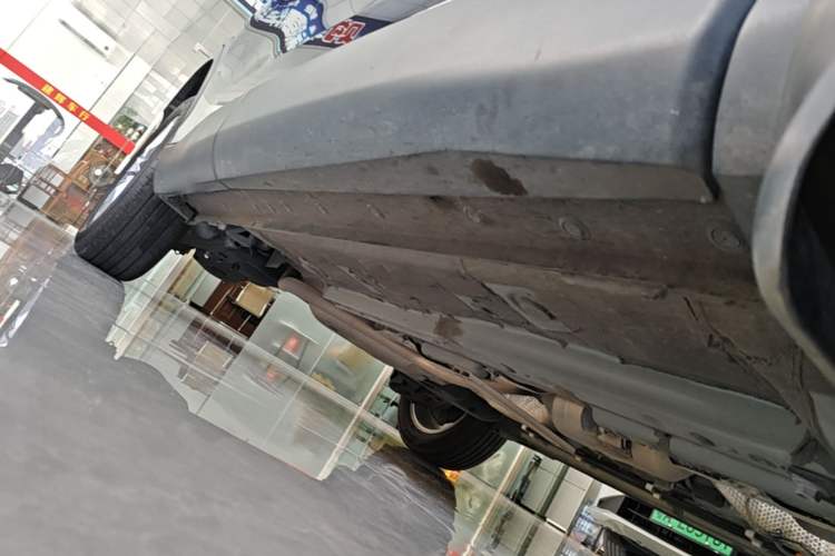 Used Toyota Corolla Cross 2024 2.0L Elite Edition Right Side Sill