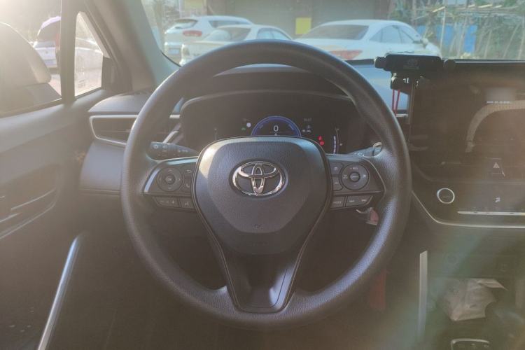 Used Toyota Corolla Cross 2024 2.0L Smart Electric Hybrid Dual-Engine Pioneer Edition Steering Wheel