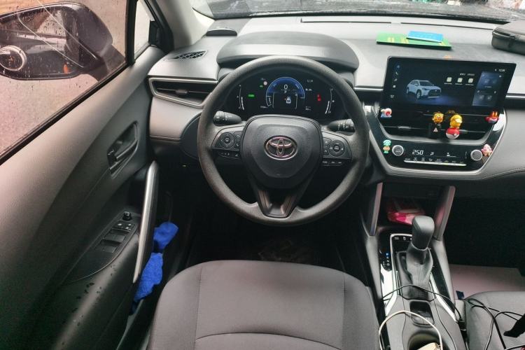Used Toyota Corolla Cross 2024 2.0L Smart Electric Hybrid Dual-Engine Pioneer Edition Steering Wheel