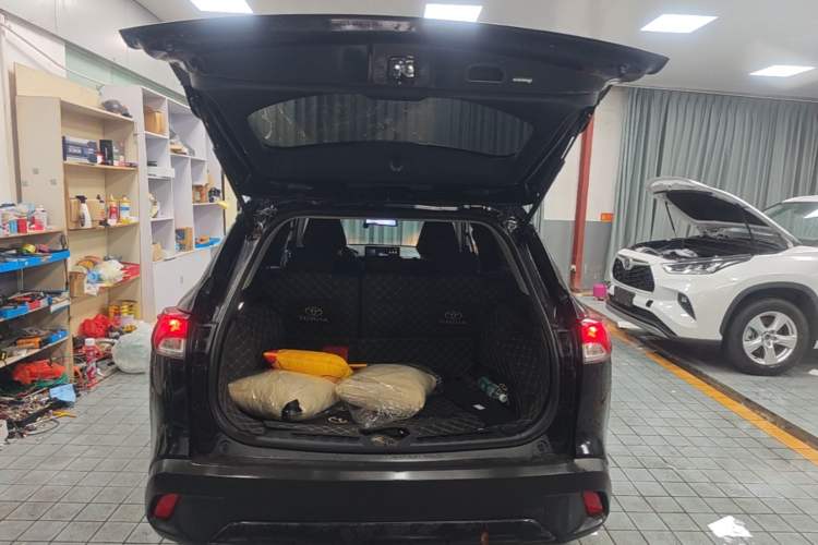 Used Toyota Corolla Cross 2024 2.0L Elite Edition Trunk