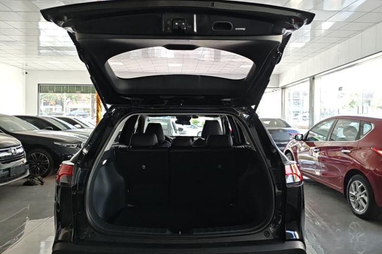 Used Toyota Corolla Cross 2024 2.0L Elite Edition Trunk