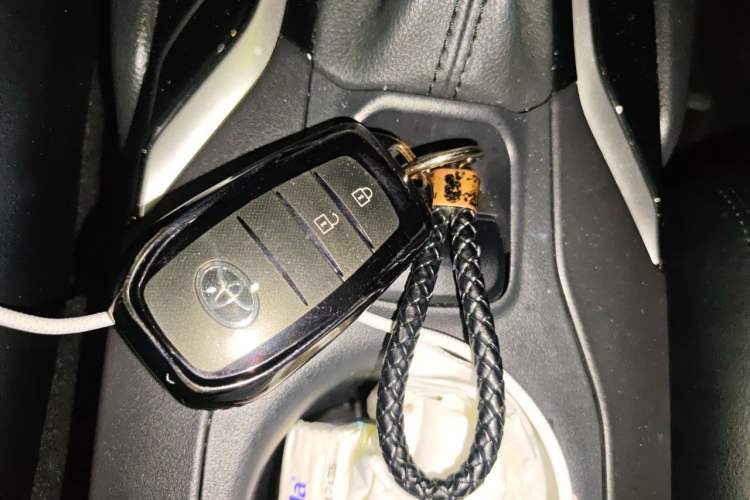 Used Toyota Corolla Cross 2024 2.0L Elite Edition Vehicle Key