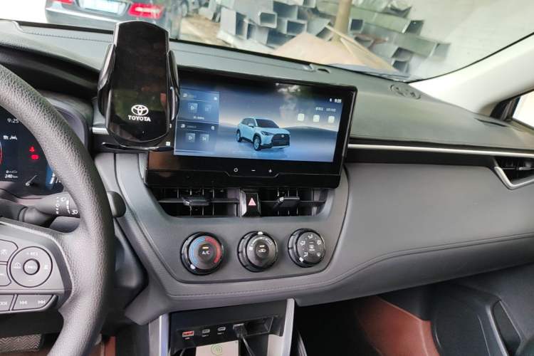 Used Toyota Corolla Cross 2024 2.0L Pioneer Edition Audio And AC Panel