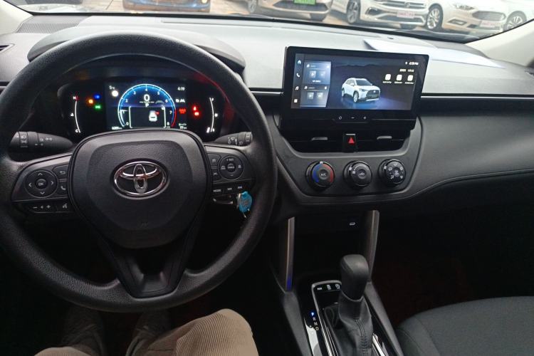 Used Toyota Corolla Cross 2024 2.0L Pioneer Edition Center Console