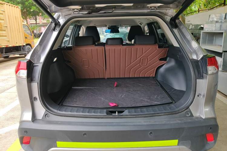 Used Toyota Corolla Cross 2024 2.0L Pioneer Edition Trunk