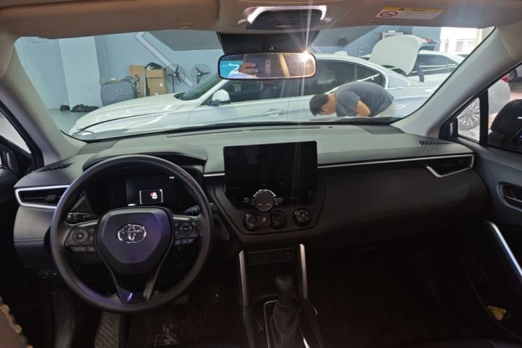 Used Toyota Corolla Cross 2024 2.0L Pioneer Edition Center Console