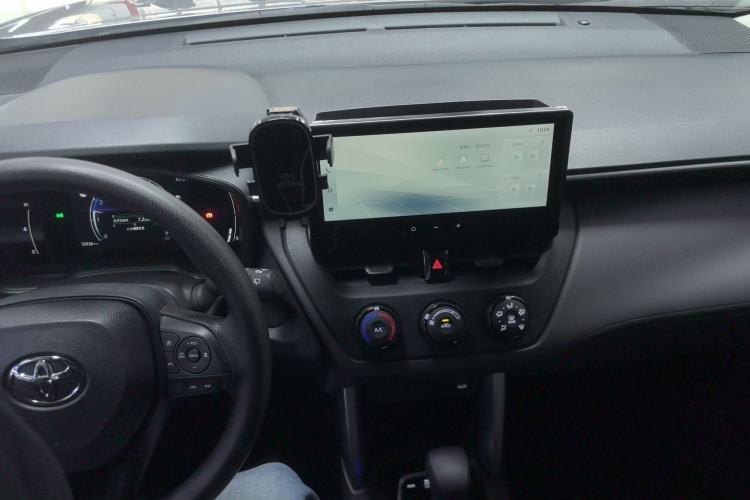 Used Toyota Corolla Cross 2024 2.0L Pioneer Edition Center Console