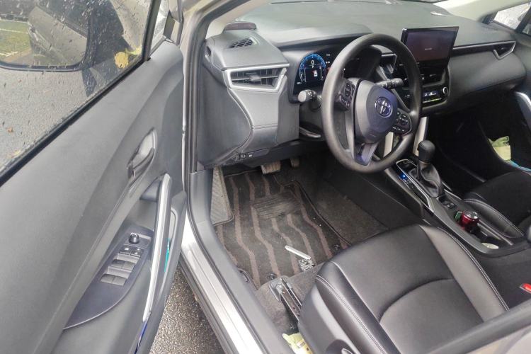 Used Toyota Corolla Cross 2024 2.0L Elite Edition Driver Seat