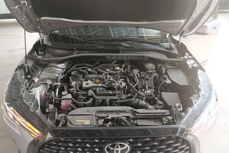 Used Toyota Corolla Cross 2024 2.0L Smart Electric Hybrid Dual-Engine Pioneer Edition Engine Bay