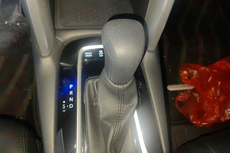 Used Toyota Corolla Cross 2024 2.0L Smart Electric Hybrid Dual-Engine Elite Edition Gear Lever