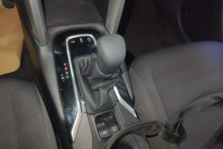Used Toyota Corolla Cross 2024 2.0L Pioneer Edition Gear Lever