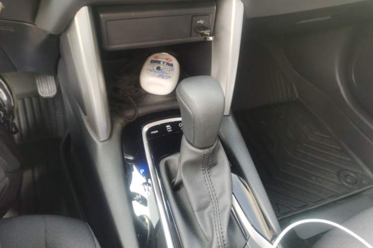 Used Toyota Corolla Cross 2024 2.0L Pioneer Edition Gear Lever
