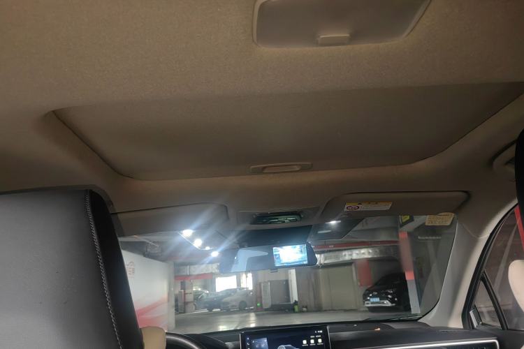 Used Toyota Corolla Cross 2024 2.0L Smart Electric Hybrid Dual-Engine Elite Edition Headliner