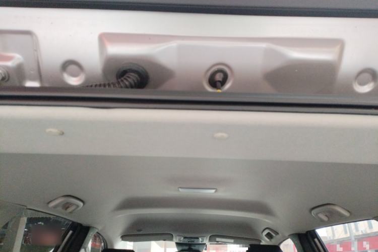Used Toyota Corolla Cross 2024 2.0L Smart Electric Hybrid Dual-Engine Pioneer Edition Headliner
