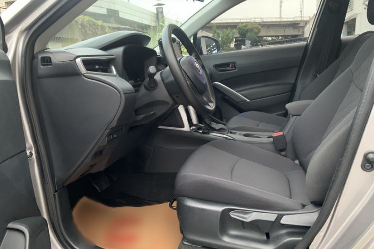 Used Toyota Corolla Cross 2024 2.0L Pioneer Edition Interior 2
