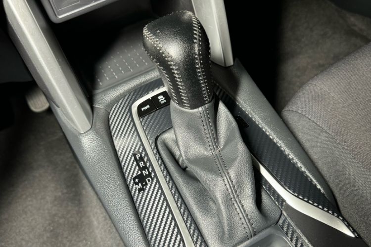 Used Toyota Corolla Cross 2024 2.0L Pioneer Edition Interior 3