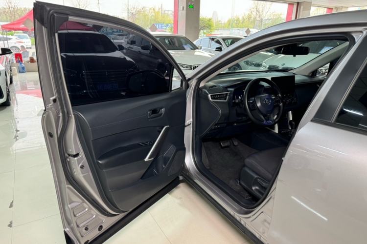 Used Toyota Corolla Cross 2024 2.0L Pioneer Edition Interior 4