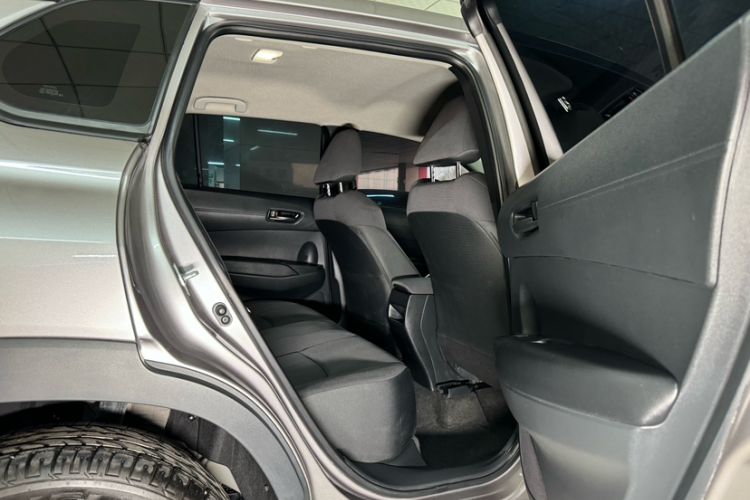 Used Toyota Corolla Cross 2024 2.0L Pioneer Edition Interior 6