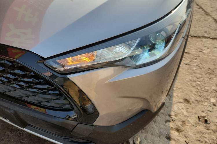 Used Toyota Corolla Cross 2024 2.0L Elite Edition Left Front Headlight