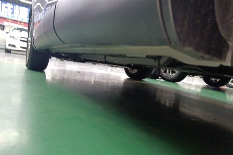 Used Toyota Corolla Cross 2024 2.0L Elite Edition Left Side Sill
