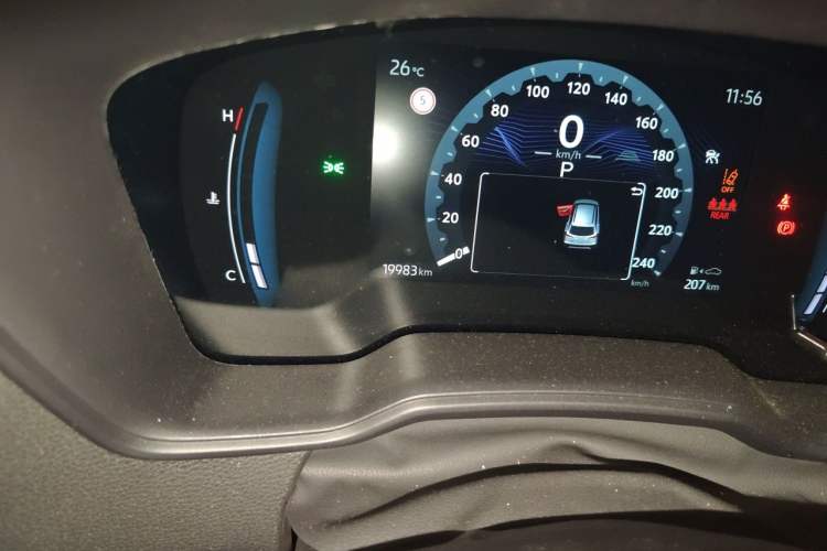 Used Toyota Corolla Cross 2024 2.0L Pioneer Edition Odometer Close Up