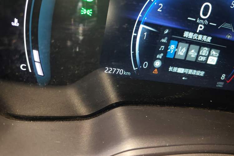 Used Toyota Corolla Cross 2024 2.0L Pioneer Edition Odometer Close Up