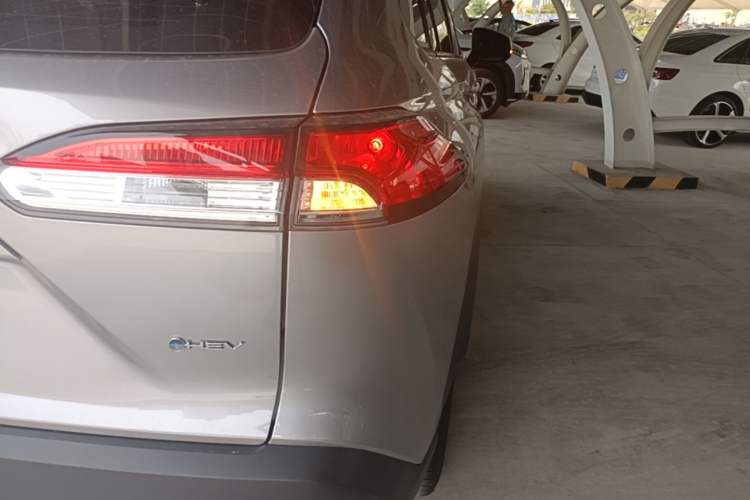 Used Toyota Corolla Cross 2024 2.0L Smart Electric Hybrid Dual-Engine Pioneer Edition Right Rear Taillight