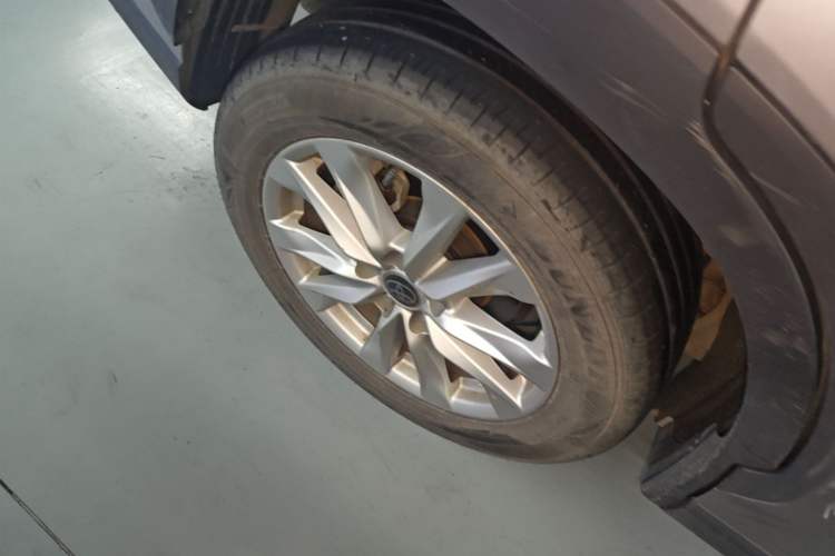 Used Toyota Corolla Cross 2024 2.0L Pioneer Edition Right Rear Wheel Hub