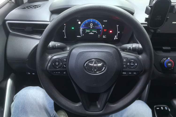 Used Toyota Corolla Cross 2024 2.0L Pioneer Edition Steering Wheel