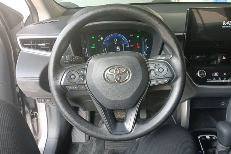 Used Toyota Corolla Cross 2024 2.0L Smart Electric Hybrid Dual-Engine Pioneer Edition Steering Wheel