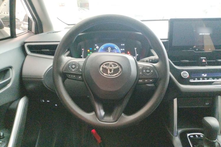 Used Toyota Corolla Cross 2024 2.0L Smart Electric Hybrid Dual-Engine Pioneer Edition Steering Wheel
