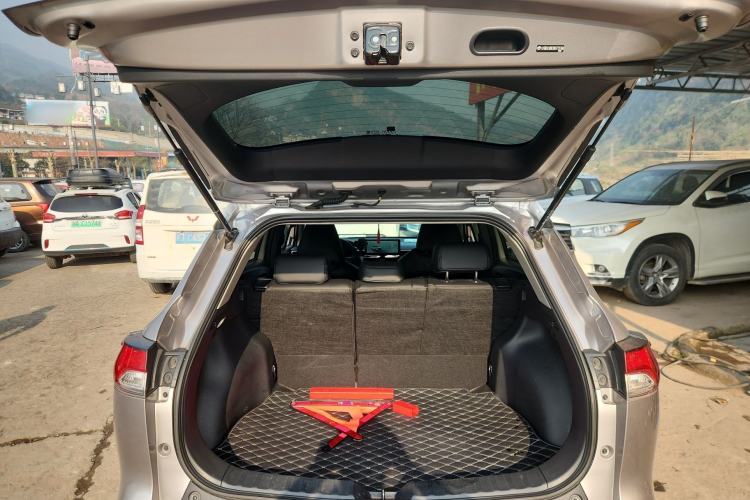 Used Toyota Corolla Cross 2024 2.0L Elite Edition Trunk