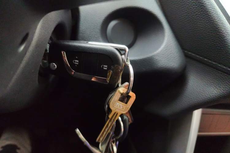 Used Toyota Corolla Cross 2024 2.0L Pioneer Edition Vehicle Key