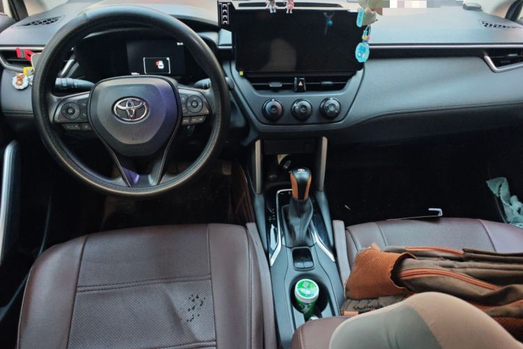 Used Toyota Corolla Cross 2024 2.0L Pioneer Edition Center Console